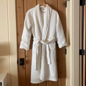 Pottery Barn waffle Weave Spa Robe